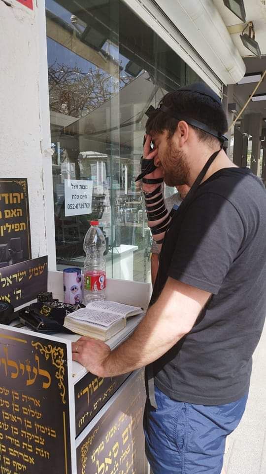 Stand de tefilin du Kikar de Natanya - photo 44