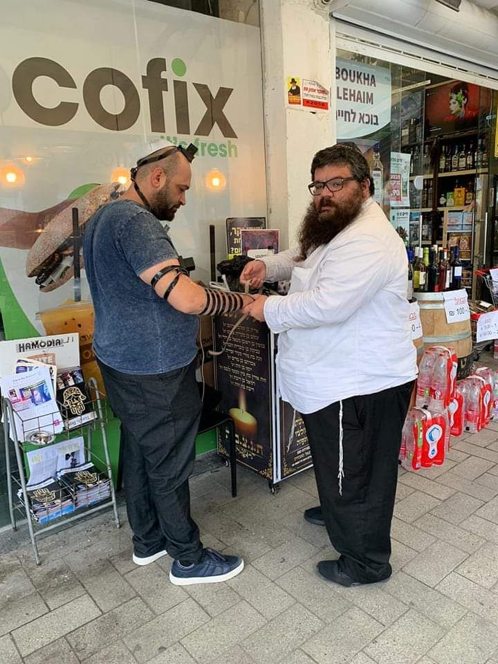 Stand de tefilin du Kikar de Natanya - photo 21