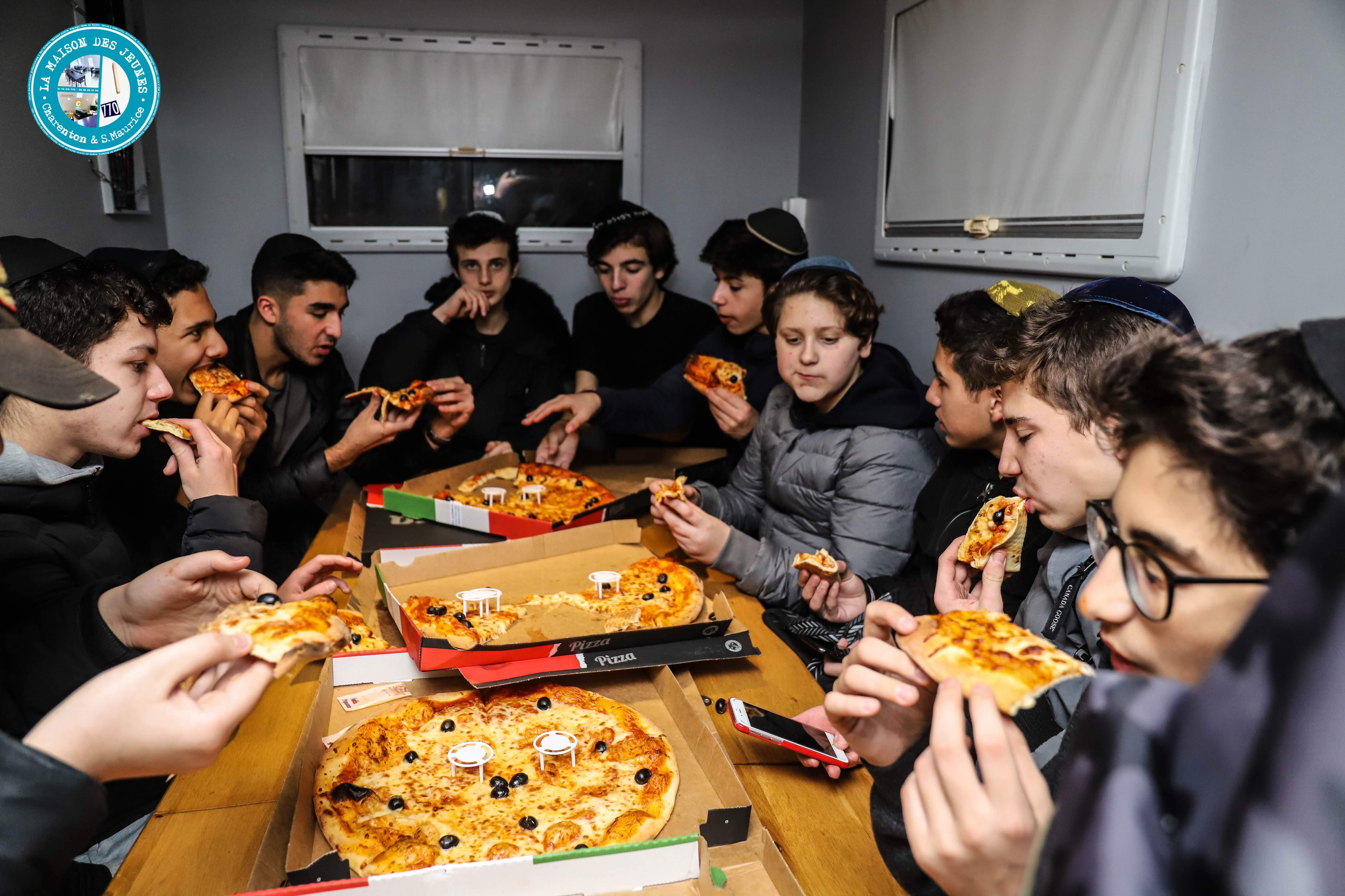 MAISON DES JEUNES - photo 13