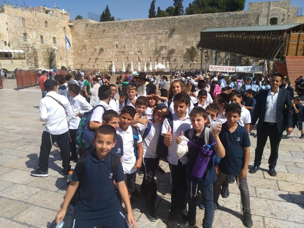 LES ENFANTS DE RACHI (RAV CHEMOUNY) - photo 5