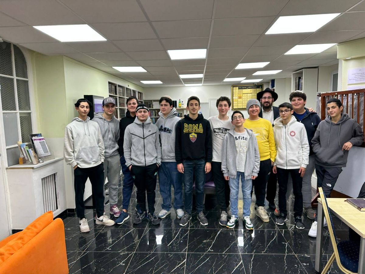 BETH LOUBAVITCH MONTROUGE  - photo 15