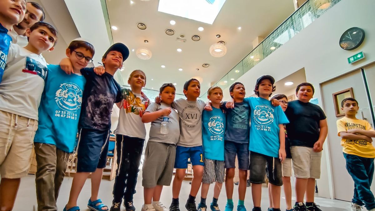BETH LOUBAVITCH MONTROUGE  - photo 9