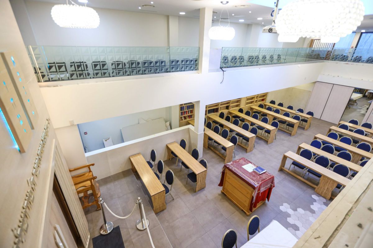 BETH LOUBAVITCH MONTROUGE  - photo 1