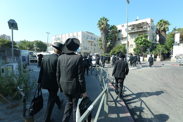 Yechiva de Mir - photo 1