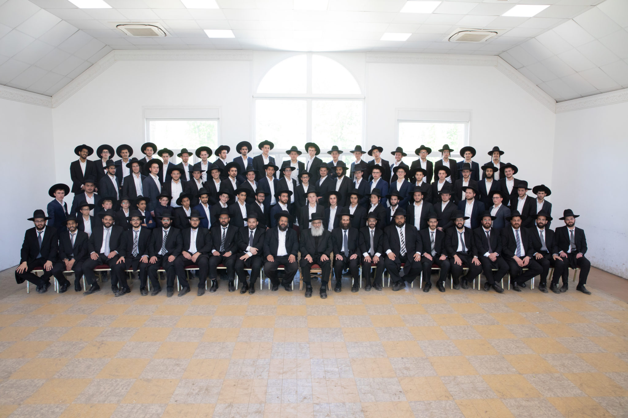 Plus que jamais, soutenons la Yeshiva Beth Yossef : Yechiva de Bussieres
